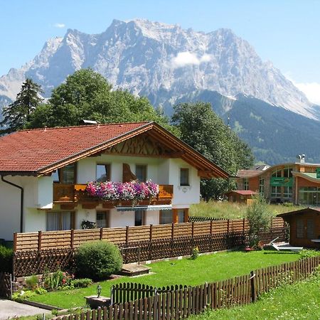 Appartements Schneezauber Lermoos Exterior photo