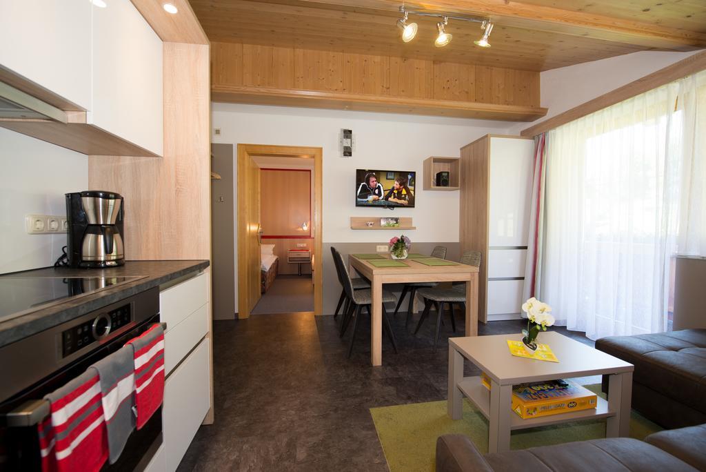 Appartements Schneezauber Lermoos Room photo