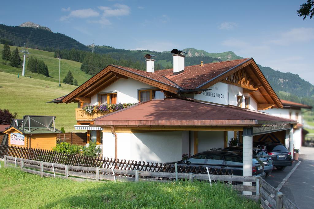 Appartements Schneezauber Lermoos Exterior photo